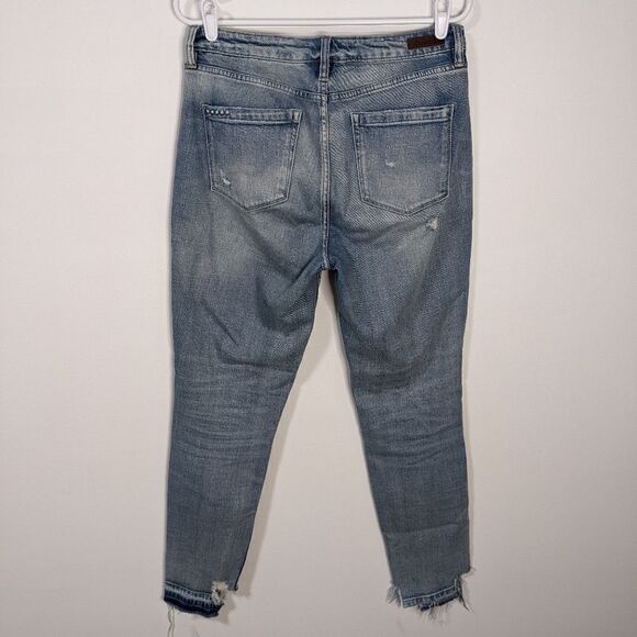 BlankNYC The Bond Mid Rise Skinny Jeans - Picture 5 of 11